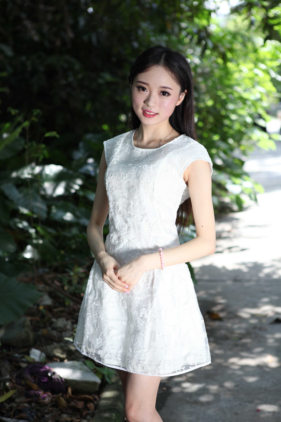 国模景甜外景艺术私拍 少妇的气质 少女的身材