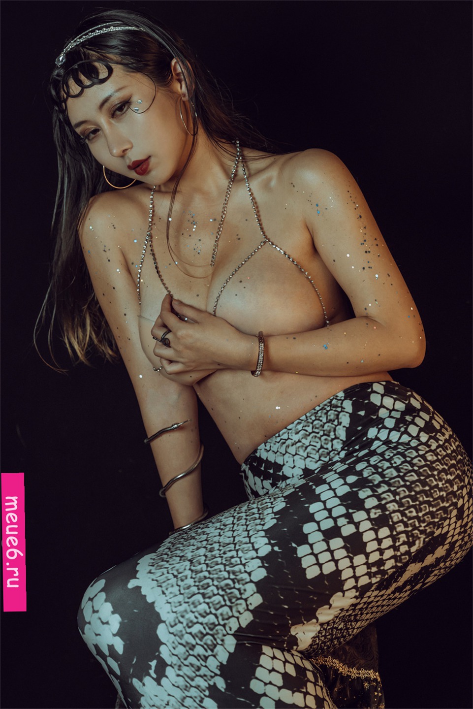 秀人网 云溪溪 女双教师魅惑禁忌恋 捆绑旗袍百合 女仆求爱