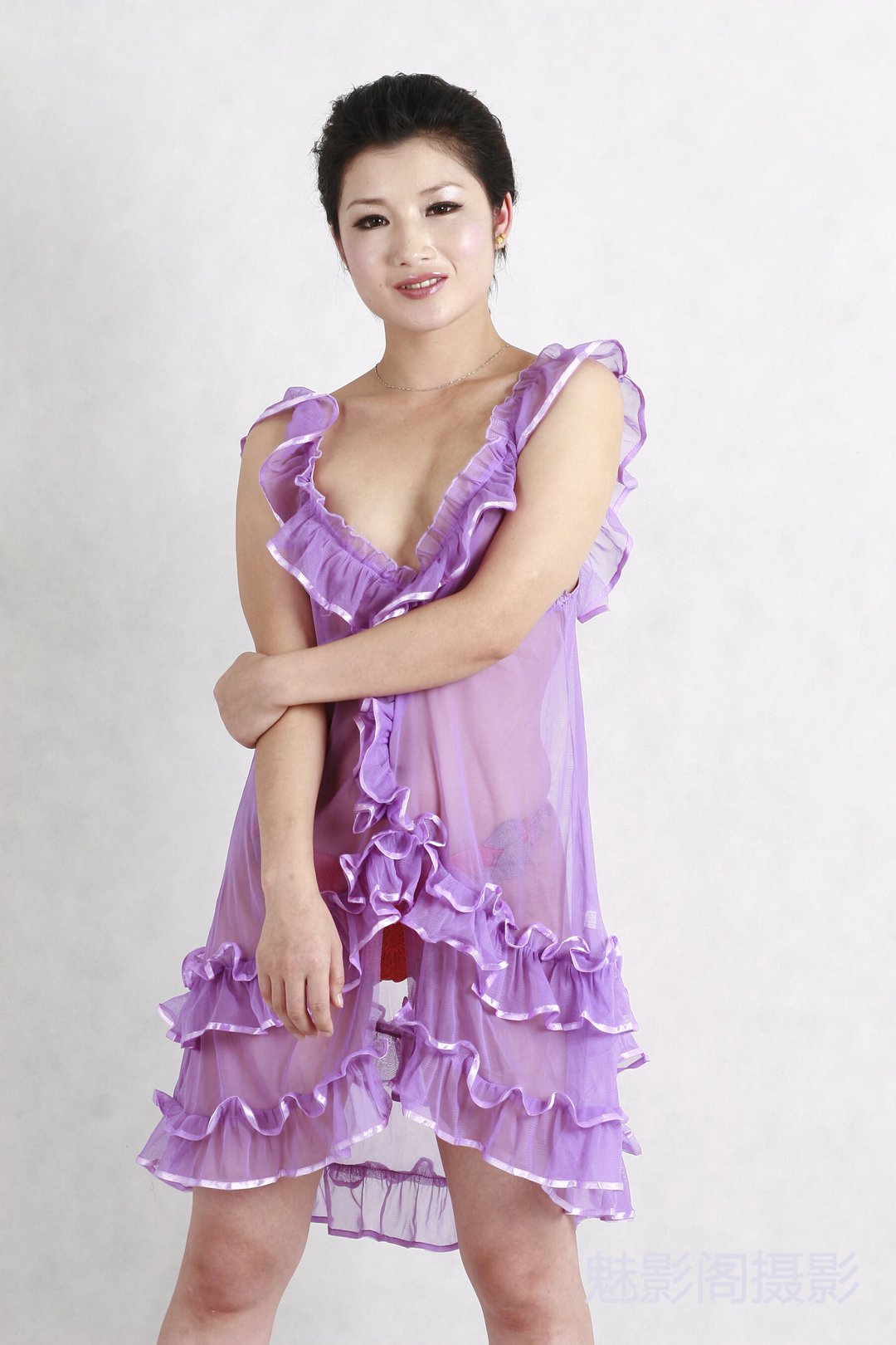 【高清完整版】国模春迟绝美私拍套图曝光！紫色蕾丝裙尽显性感优雅风情 2010-09-04 