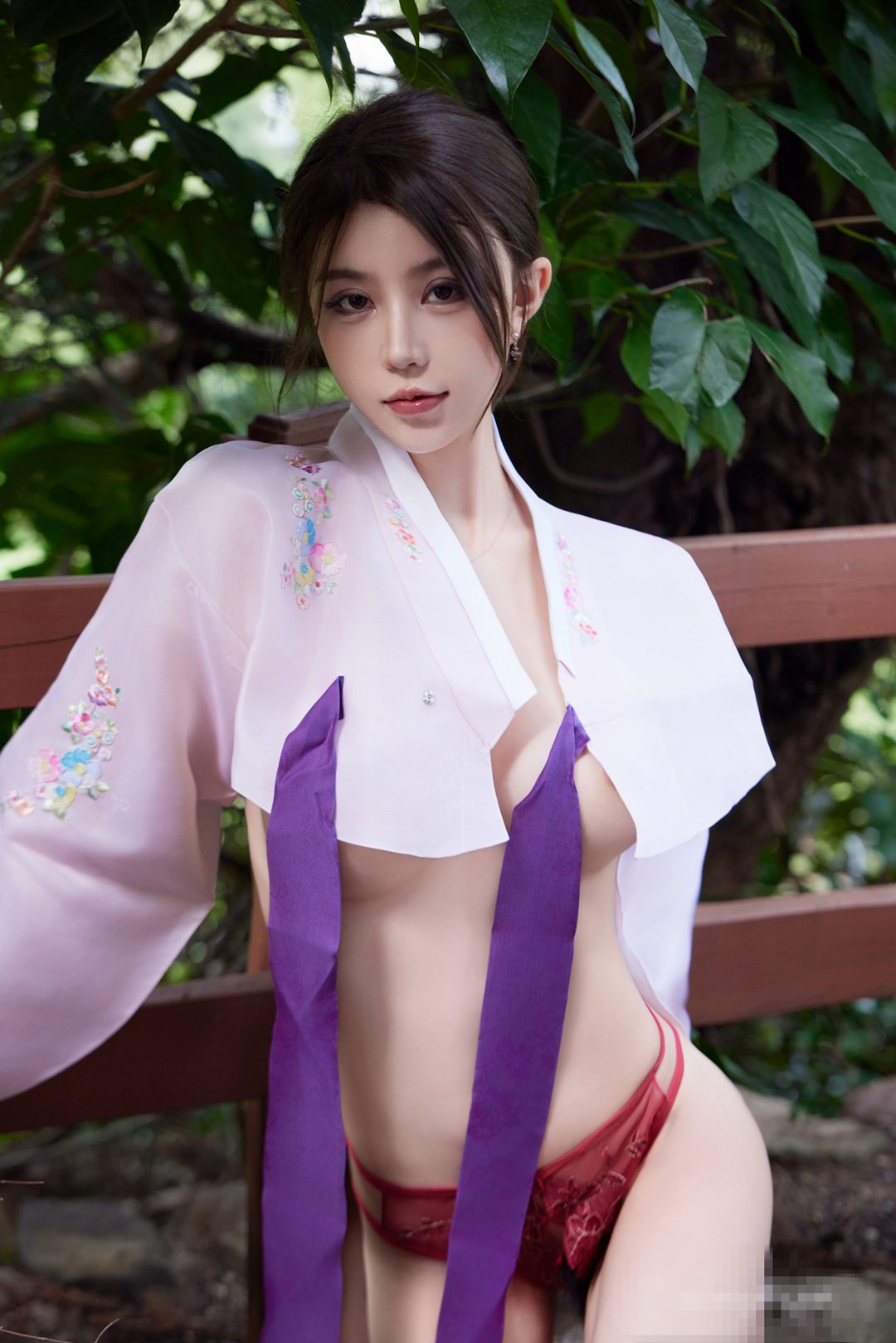 秀人网甜仔旅拍写真：大长今服饰性感演绎，若隐若现诱惑无水印原图