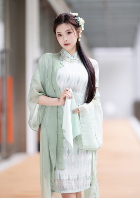 性感女神杨晨晨 迷人丰腴身材完美绝伦的身段一览无余 姿态摄人心魄 84P/372P
